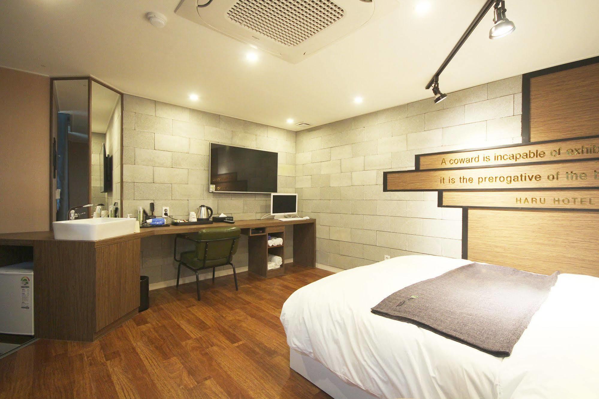 Haru Hotel Gimhae Eksteriør billede