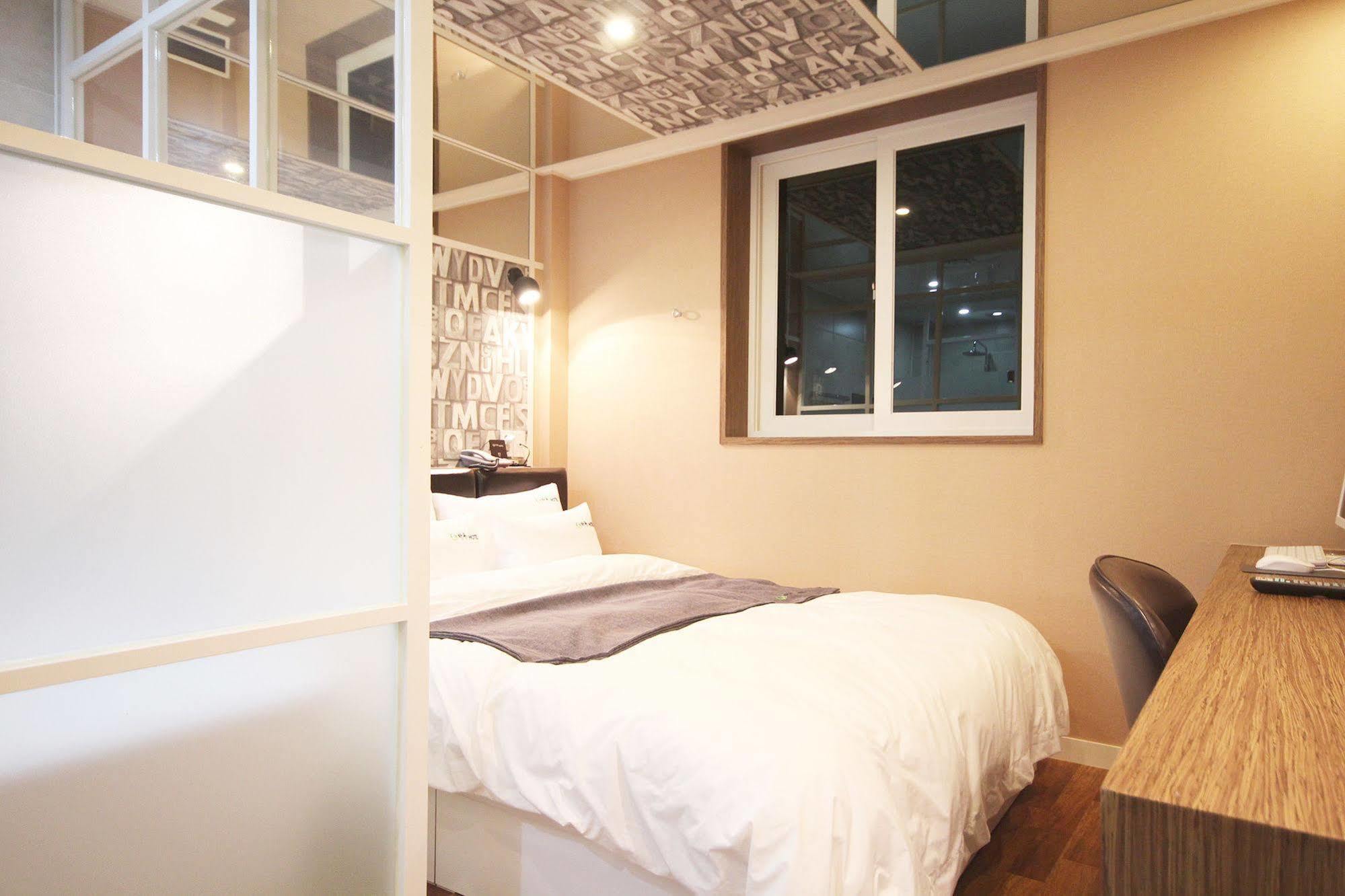Haru Hotel Gimhae Eksteriør billede